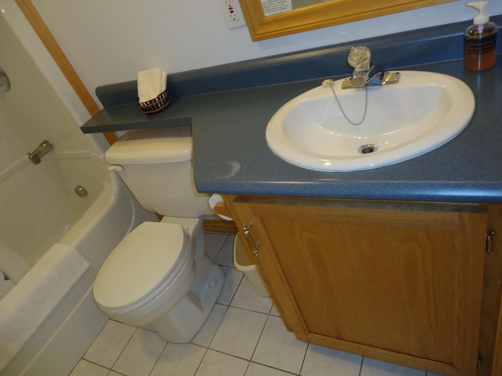 Chéticamp Ocean View Motel And Chalets الغرفة الصورة